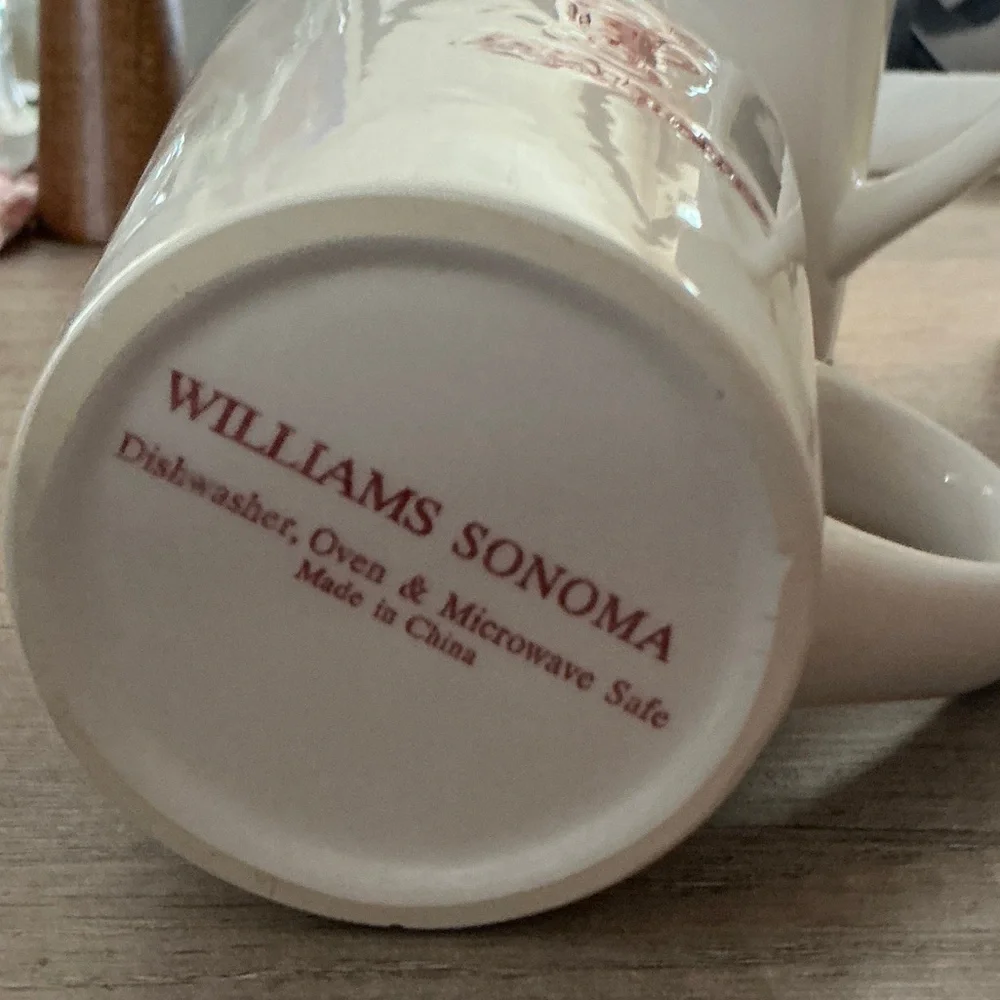 Williams Sonoma Cream Mug set of 6.